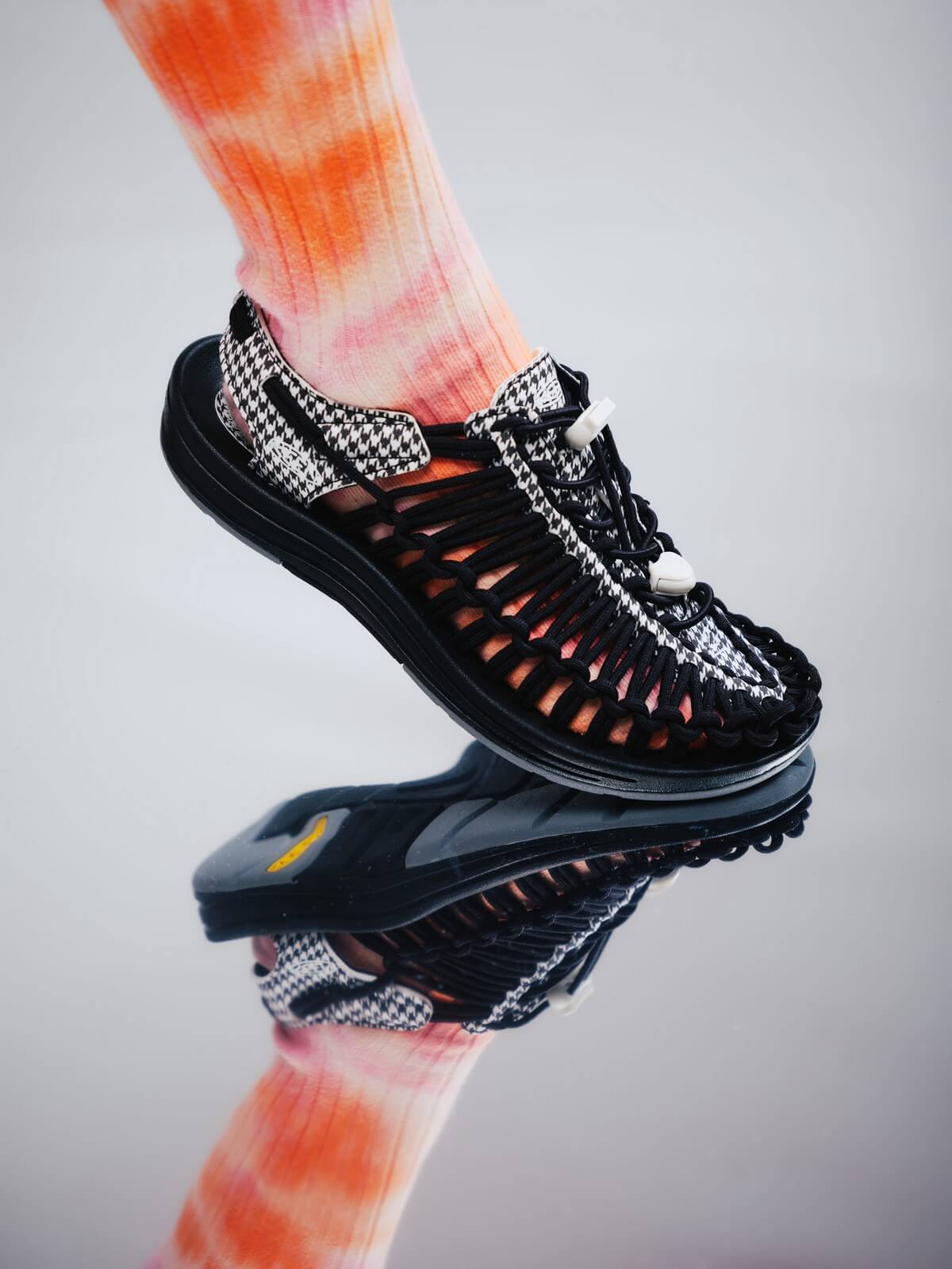 KEEN x atmos UNEEK Sandal 